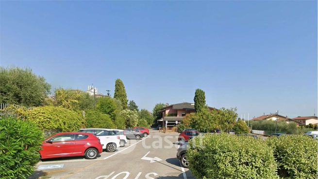 Ufficio in commerciale in Via J.F.Kennedy 5