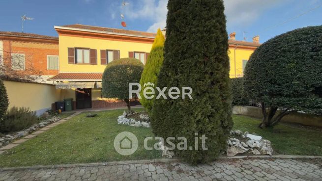 Villa in residenziale in Via Campo Nebbia 2