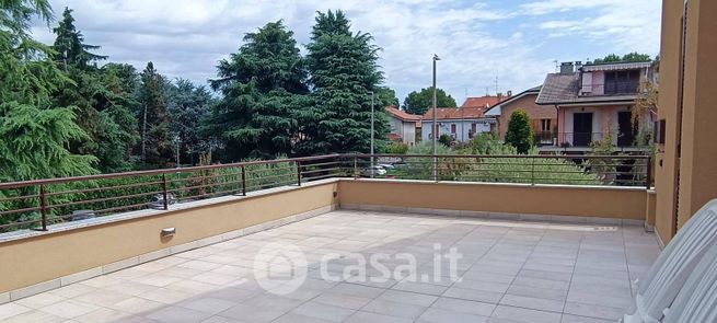 Appartamento in residenziale in Via Gioacchino Rossini 11