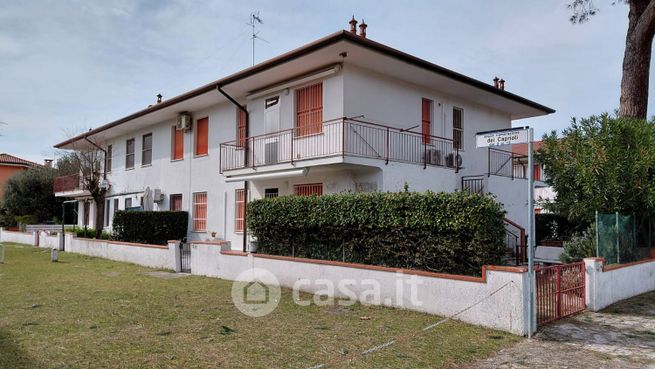 Appartamento in residenziale in Via dei Caprioli 15