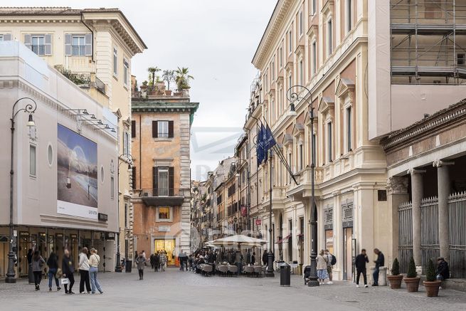 Appartamento in residenziale in Via di Campo Marzio