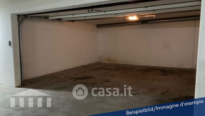 Garage/posto auto in residenziale in 