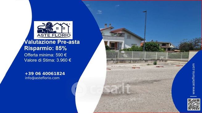 Box/posto auto in residenziale in Viale Abruzzi 47