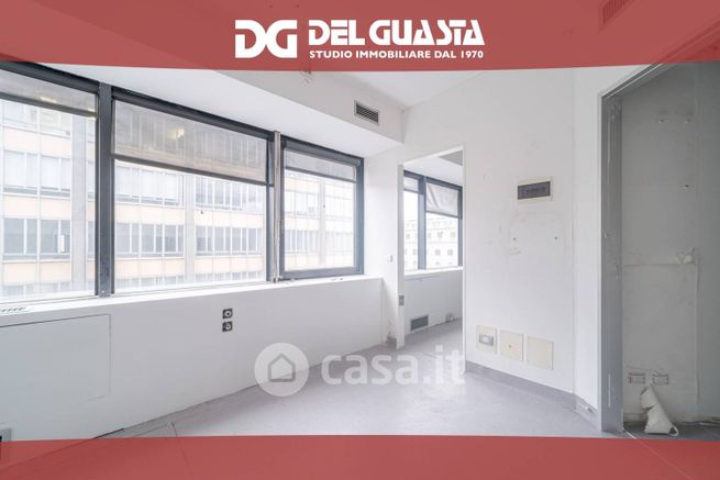 Ufficio in commerciale in Corso Buenos Aires 6