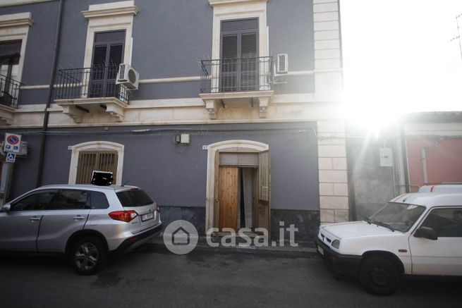 Casa indipendente in residenziale in Via Galati 63