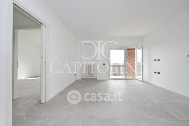 Appartamento in residenziale in Via Ippolito Nievo 61