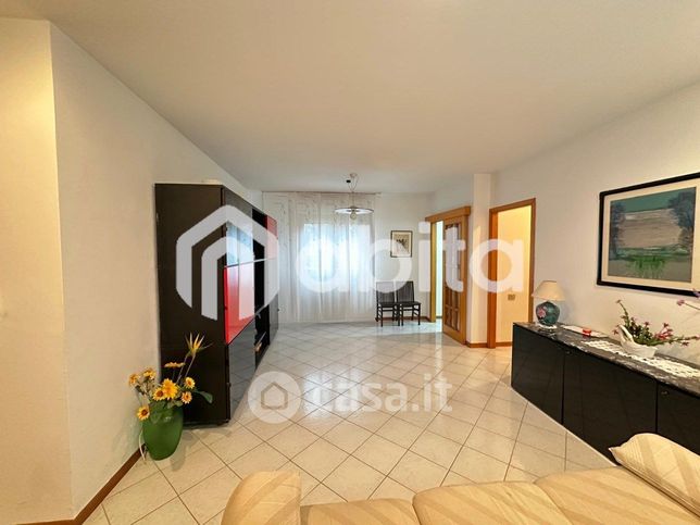 Appartamento in residenziale in Via XXV Aprile