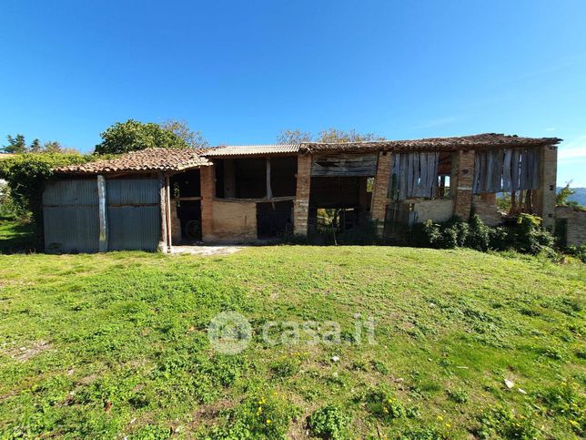 Rustico/casale in residenziale in Frazione Moscano