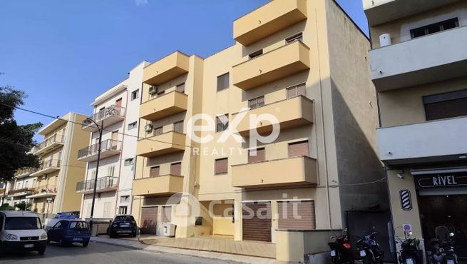 Appartamento in residenziale in Strada Statale 18 Tirrena Inferiore 3 f