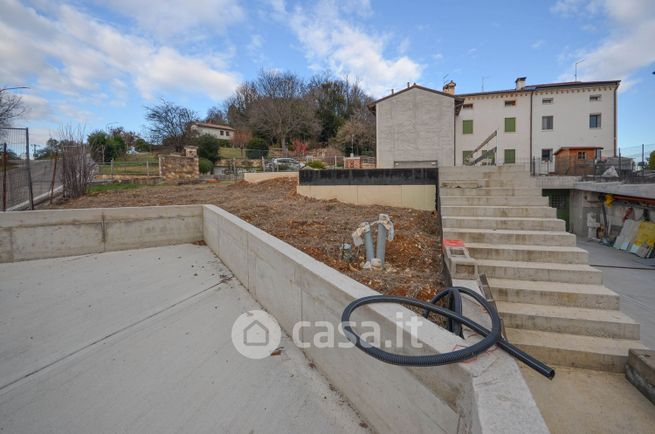 Terreno edificabile in residenziale in Strada di mezzo