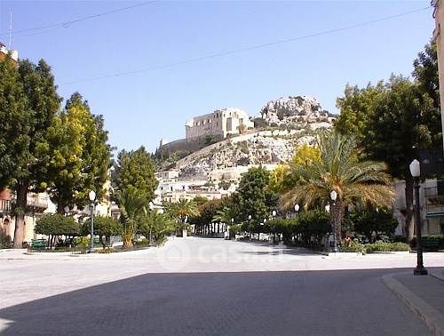 Casa indipendente in residenziale in