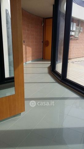 Ufficio in commerciale in 