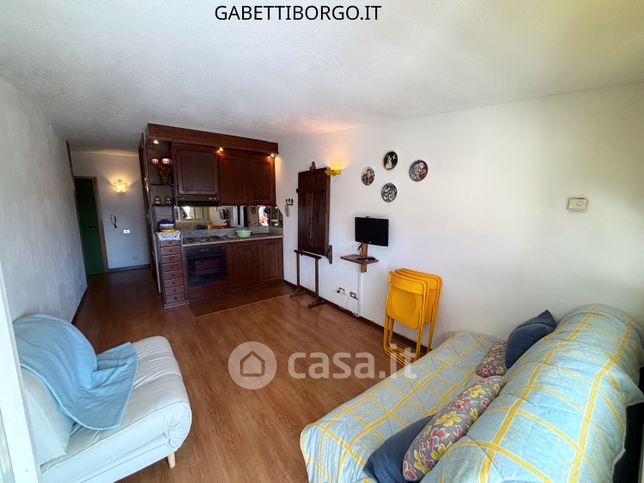 Appartamento in residenziale in Via Galassia 96