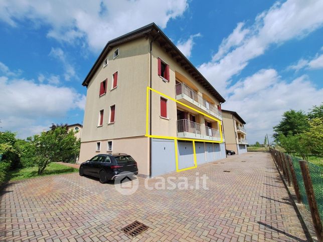 Appartamento in residenziale in Via F. Pomai