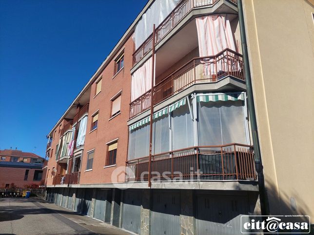 Appartamento in residenziale in Via Nino Costa 39