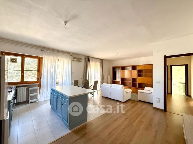 Appartamento in residenziale in Via Ala Italiana