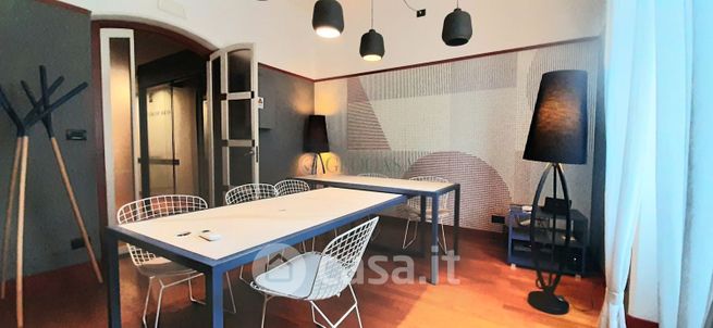 Ufficio in commerciale in 