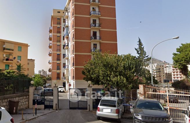 Appartamento in residenziale in Via Domenico Cimarosa 12