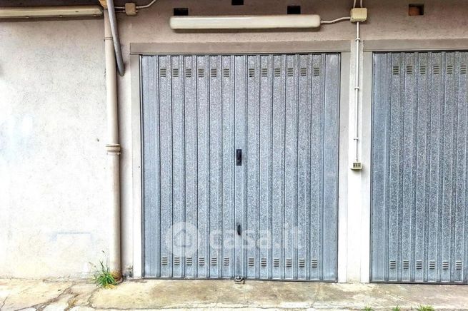 Box/posto auto in residenziale in Piazza Castello