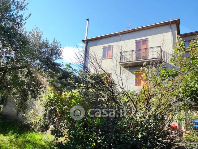 Rustico/casale in residenziale in Via Guarniera