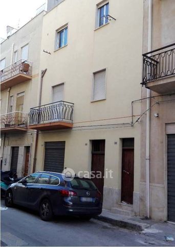 Casa indipendente in residenziale in Via Giovanni Verga 22