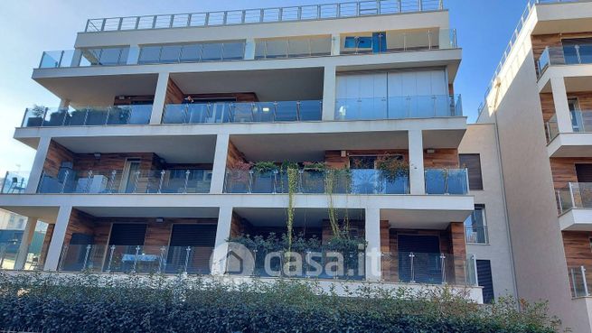 Appartamento in residenziale in Via Montevideo 11