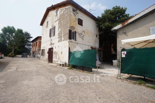 Casa bi/trifamiliare in residenziale in Via Marzaglia 126