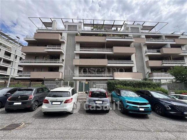 Attico/mansarda in residenziale in Via Nino Manfredi