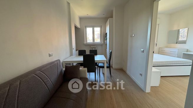 Appartamento in residenziale in Viale Giovanni Suzzani 273