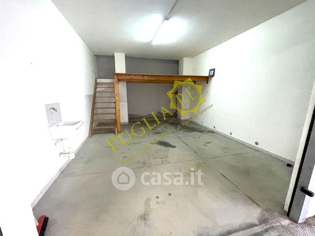 Garage/posto auto in residenziale in SP66