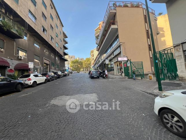 Box/posto auto in residenziale in Via Francesco Giordani