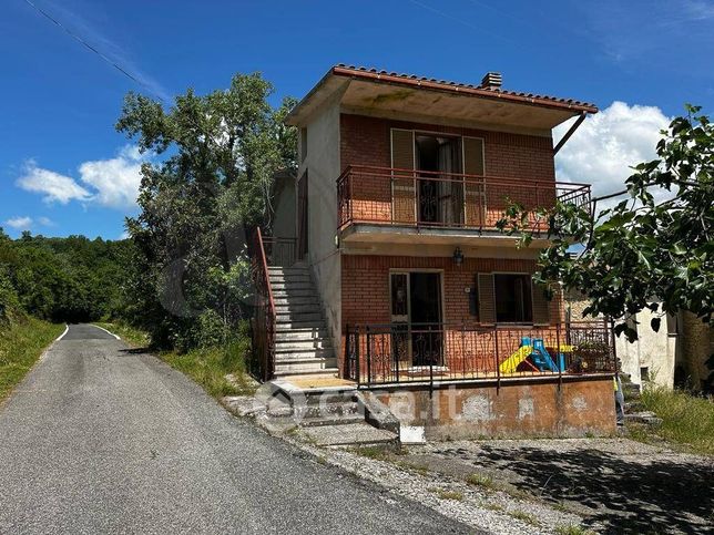 Casa indipendente in residenziale in Via Valle 56