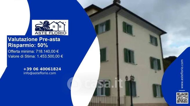 Villetta a schiera in residenziale in Via Cassogna