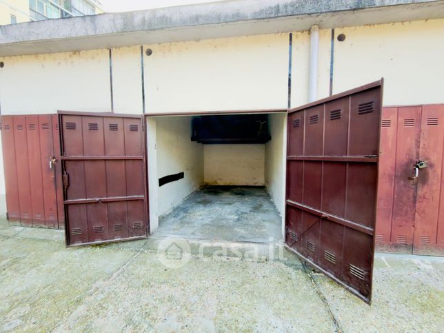 Box/posto auto in residenziale in Corso Roma 39