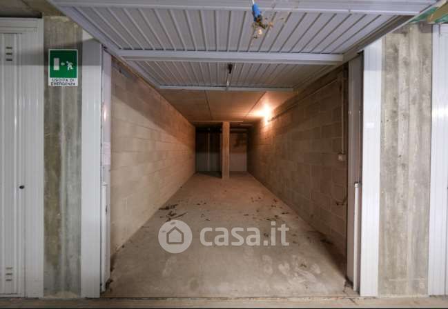 Box/posto auto in residenziale in Via Wolfgang Amadeus Mozart