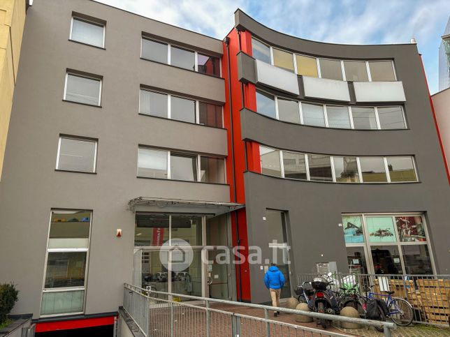 Ufficio in commerciale in Via Giuseppe di Vittorio 29