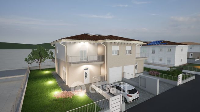 Casa bi/trifamiliare in residenziale in Via Sinistra Guerro