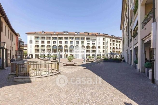 Appartamento in residenziale in Piazza Generale Carlo Alberto dalla Chiesa 20