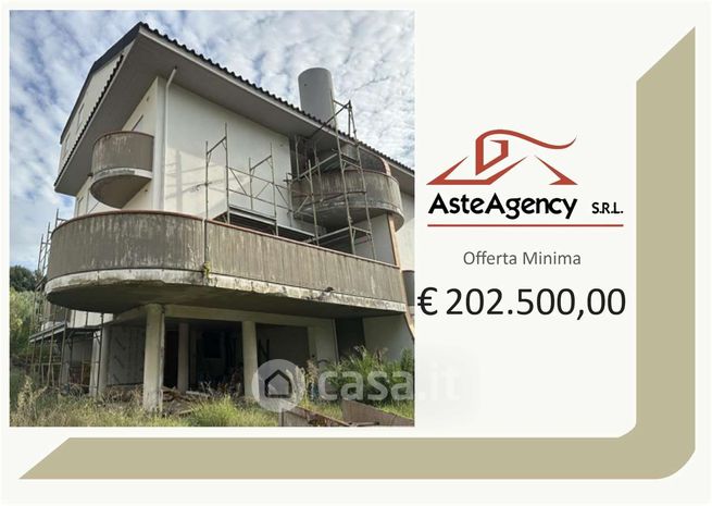 Appartamento in residenziale in Frazione Monticelli