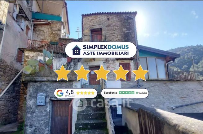 Appartamento in residenziale in Via Vallone