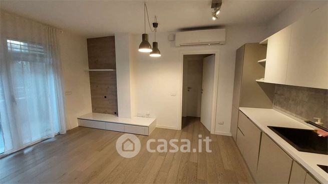 Appartamento in residenziale in Via Gran Paradiso 26