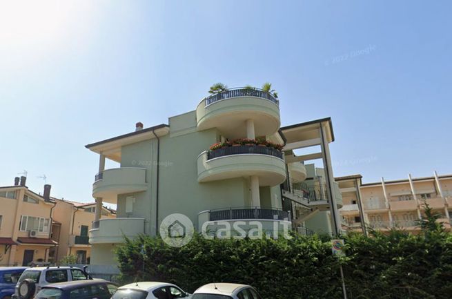 Attico/mansarda in residenziale in Via Caprera 4