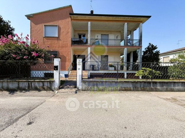 Appartamento in residenziale in Via Don I Mazzolari