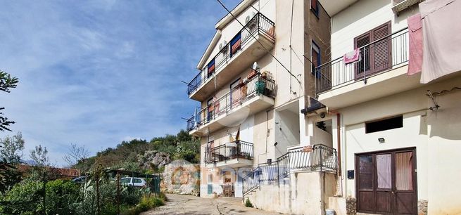 Appartamento in residenziale in Via Regione Siciliana 9