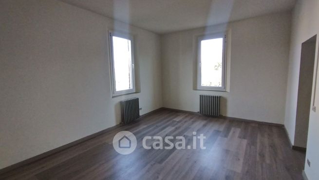 Appartamento in residenziale in Via Circonvallazione