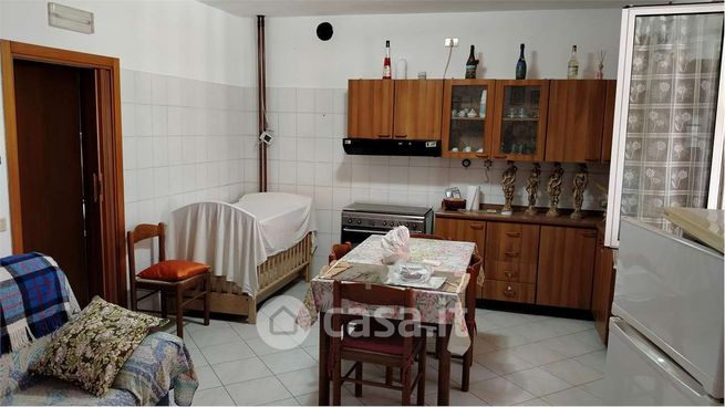 Casa indipendente in residenziale in 