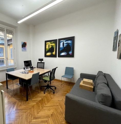 Ufficio in commerciale in Via Carroccio 8
