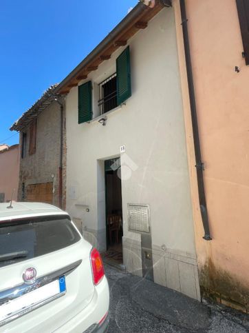 Box/posto auto in residenziale in Via Giacomo Gaiani 18