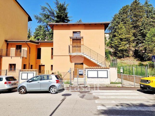 Appartamento in residenziale in Via Strinella 63