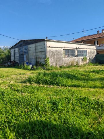 Capannone in commerciale in Via Fondaccia